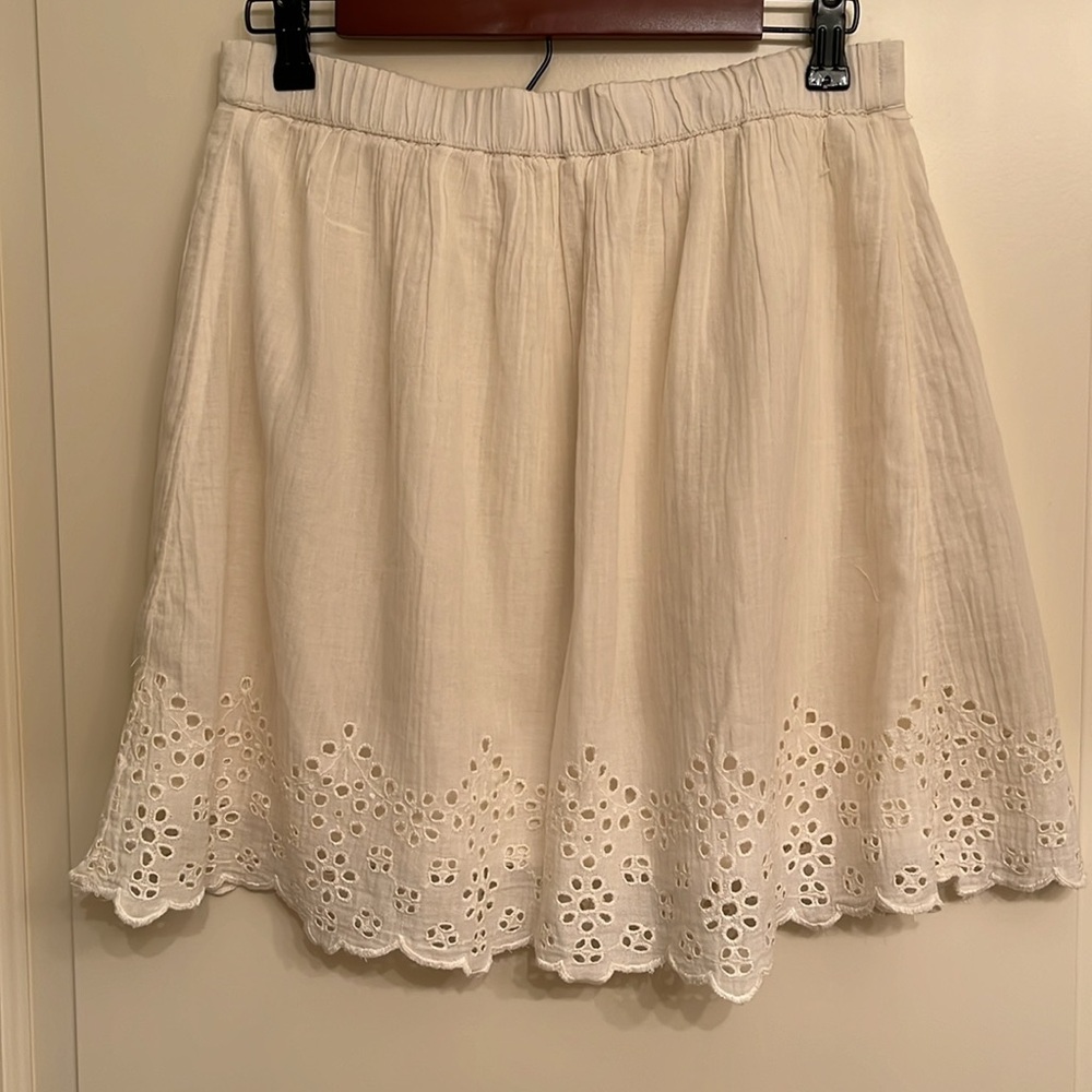 Old Navy Eyelet Short Mini Skirt Cream/Off White Size SP - Picture 2 of 8